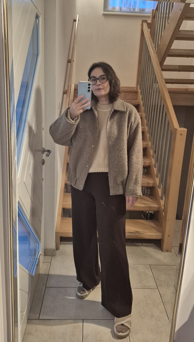 На мне. +9°С☁️