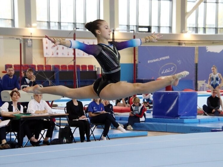     Фото: Официальный телеграм-канал Комитета по физической культуре и спорту Санкт-Петербурга/Геннадий Семенов.