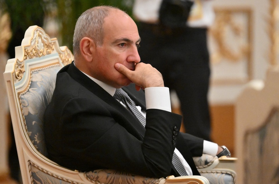    Премьер Армении Пашинян опубликовал грустное видео под песню Земфиры* о любви REUTERS