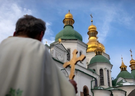    Киевский режим может начать искусственный раскол УПЦ