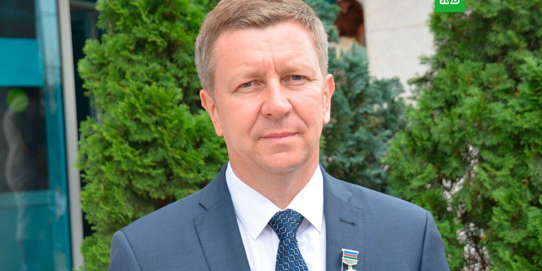 СМИ: задержанный глава Крымского района пытался сбежать с золотыми костылями