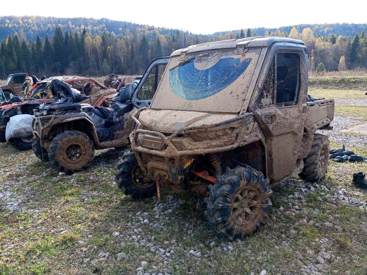 Грязная техника.Фото Евгении Сюткиной.