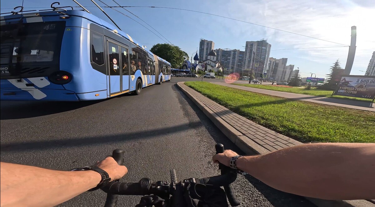 Ленинский проспект)