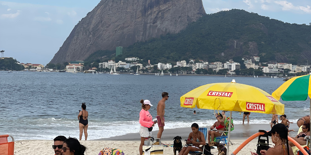 Почему в Бразилии никто не стыдится быть собой — и как это освободило меня