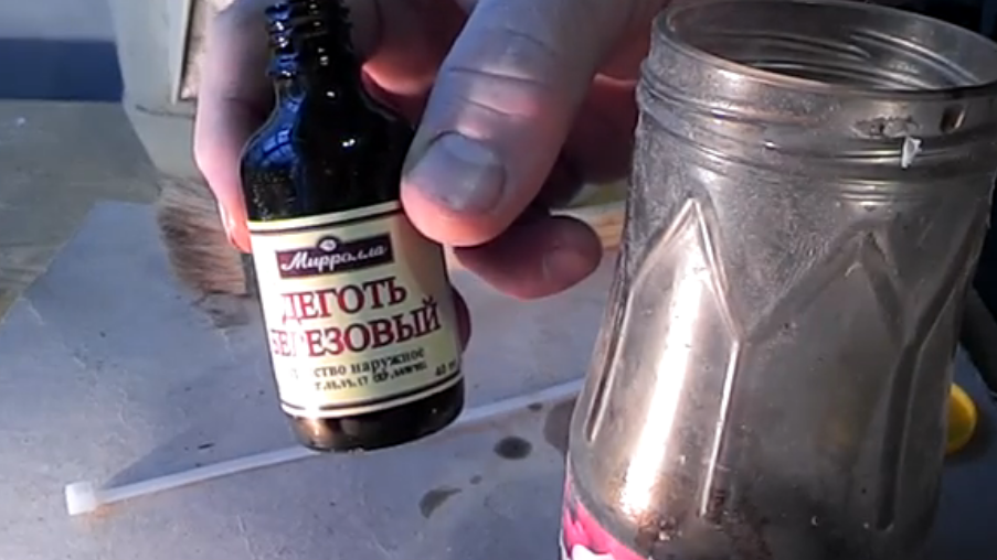 Капаю березовый деготь на ватку вместо ядов против грызунов. 4 способа без вреда для урожая