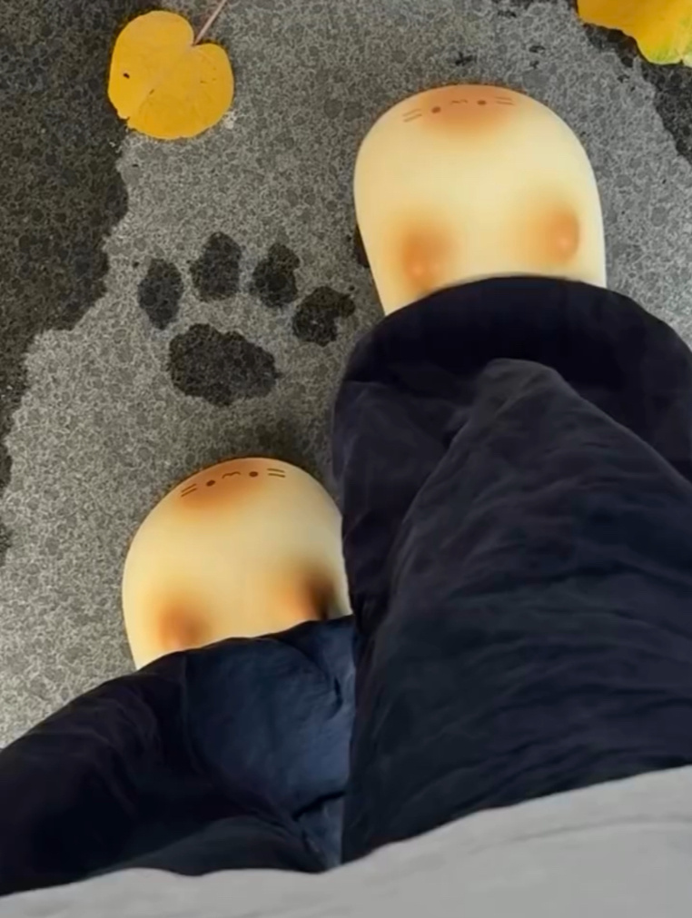 В булочной обуви