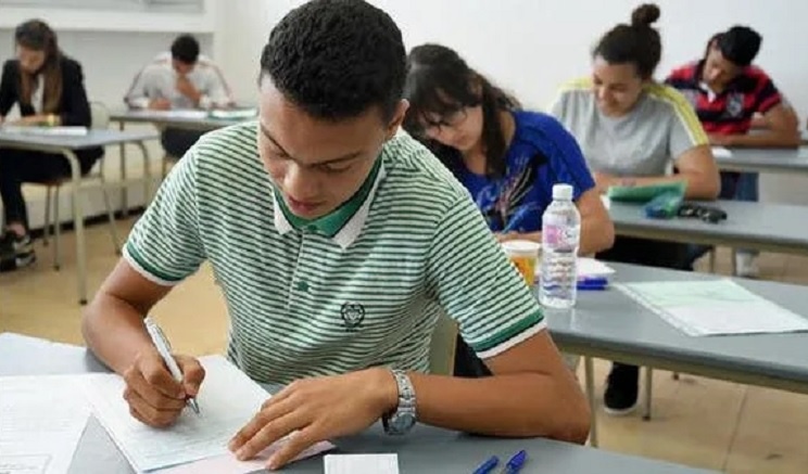 Студент - он и в Германии и в Тунисе студент (из сети)