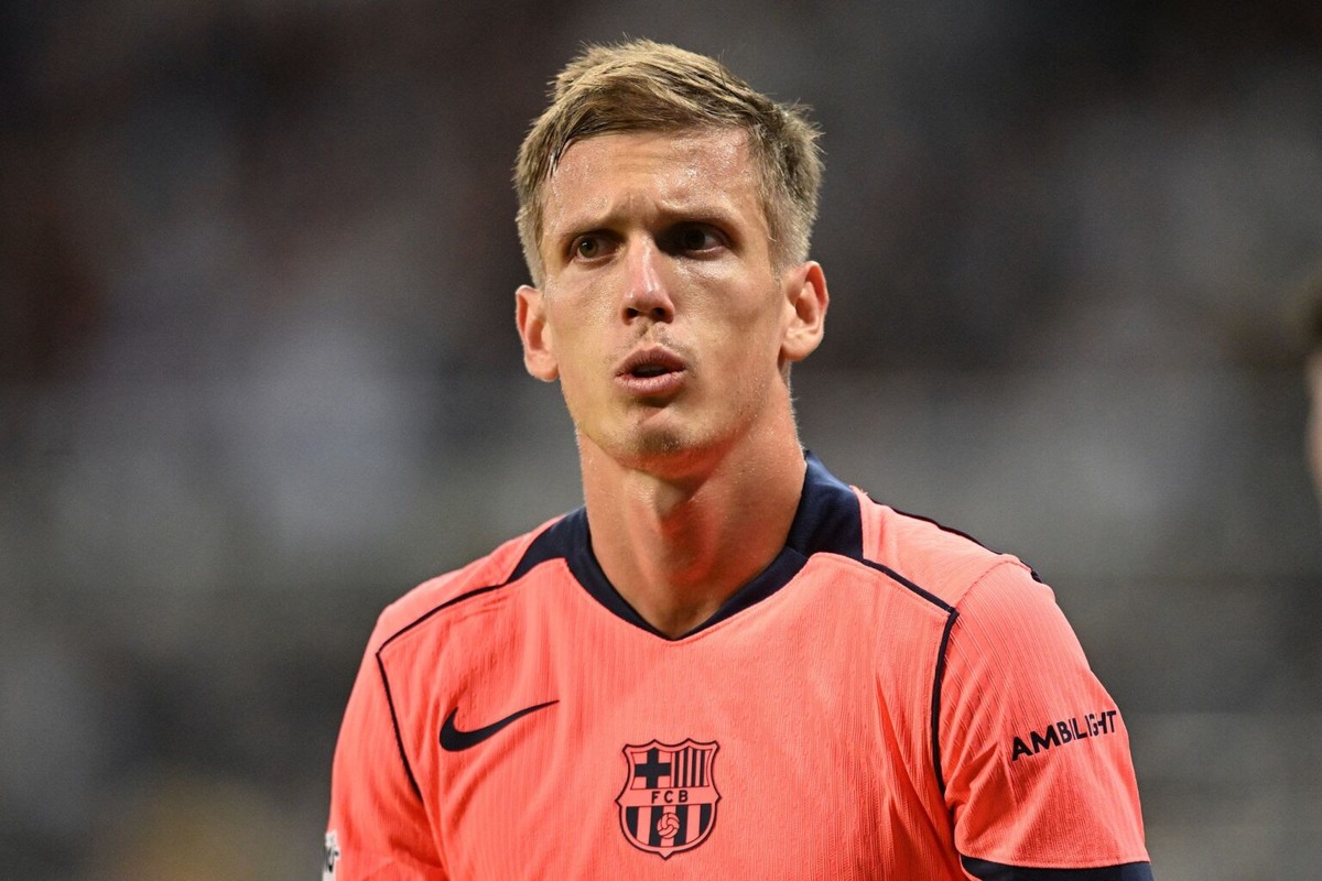    NEWCASTLE UPON TYNE, ENGLAND - SEPTEMBER 18: Dani Olmo of FC Barcelona during the UEFA Champions League 2025/26 League Phase MD1 match between Newcastle United FC and FC Barcelona at St James' Park on September 18, 2025 in Newcastle upon Tyne, England. (Photo by Ben Roberts - Danehouse/Getty Images)