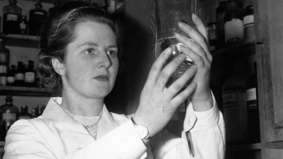 В начале жизни Тэтчер видела себя ученым-химиком и даже закончила Оксфордский университет.📷Фото: Chris Ware / Keystone Features / Getty Images