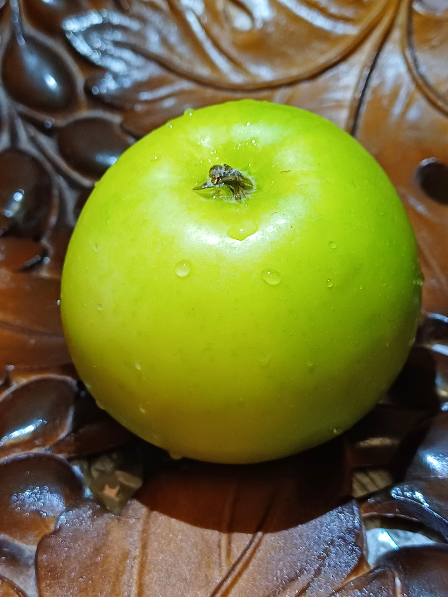 Зелёное яблоко самый первый гипоаллергенный продукт.