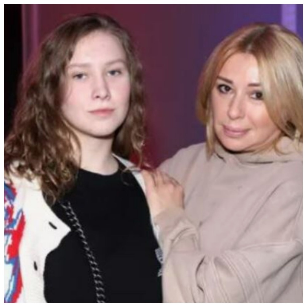 С выстраданной дочкой