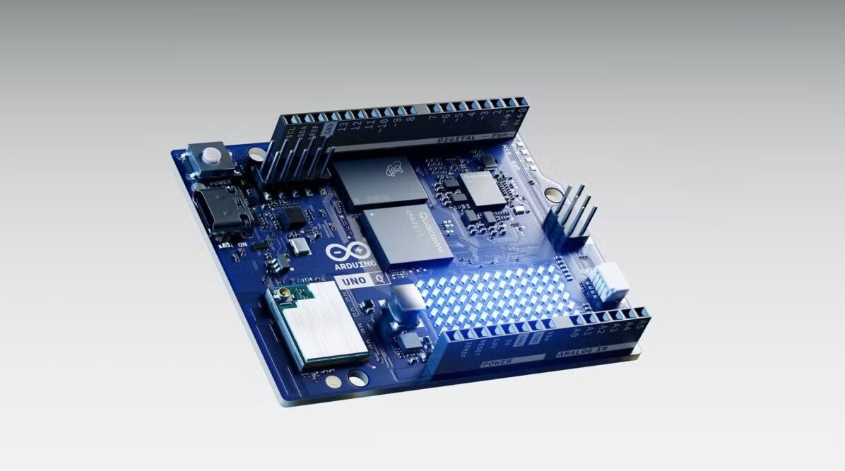 фото Qualcomm UNO Q за $44