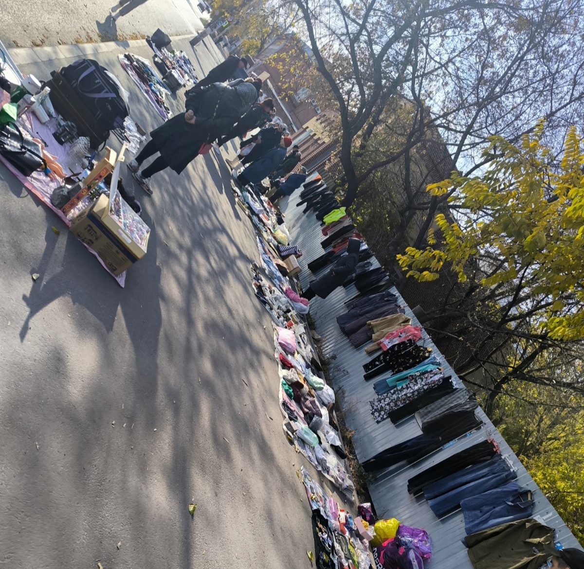 Блошиный рынок, Ульяновск. Все фотографии в статье авторские. 