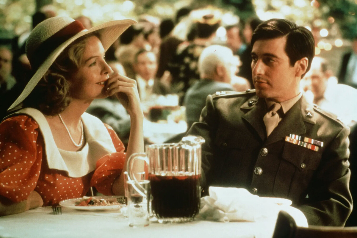 Аль Пачино и Дайан Китон в фильме «Крестный отец» (1972)    📷