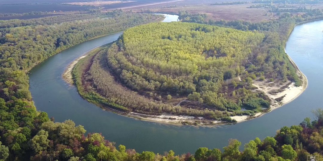 Славянские корни в названиях рек: спорные теории