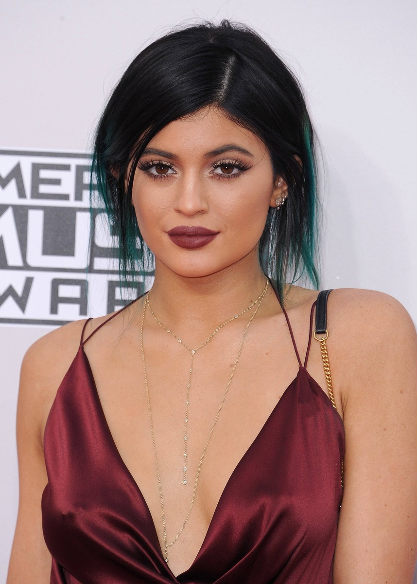    Кайли Дженнер