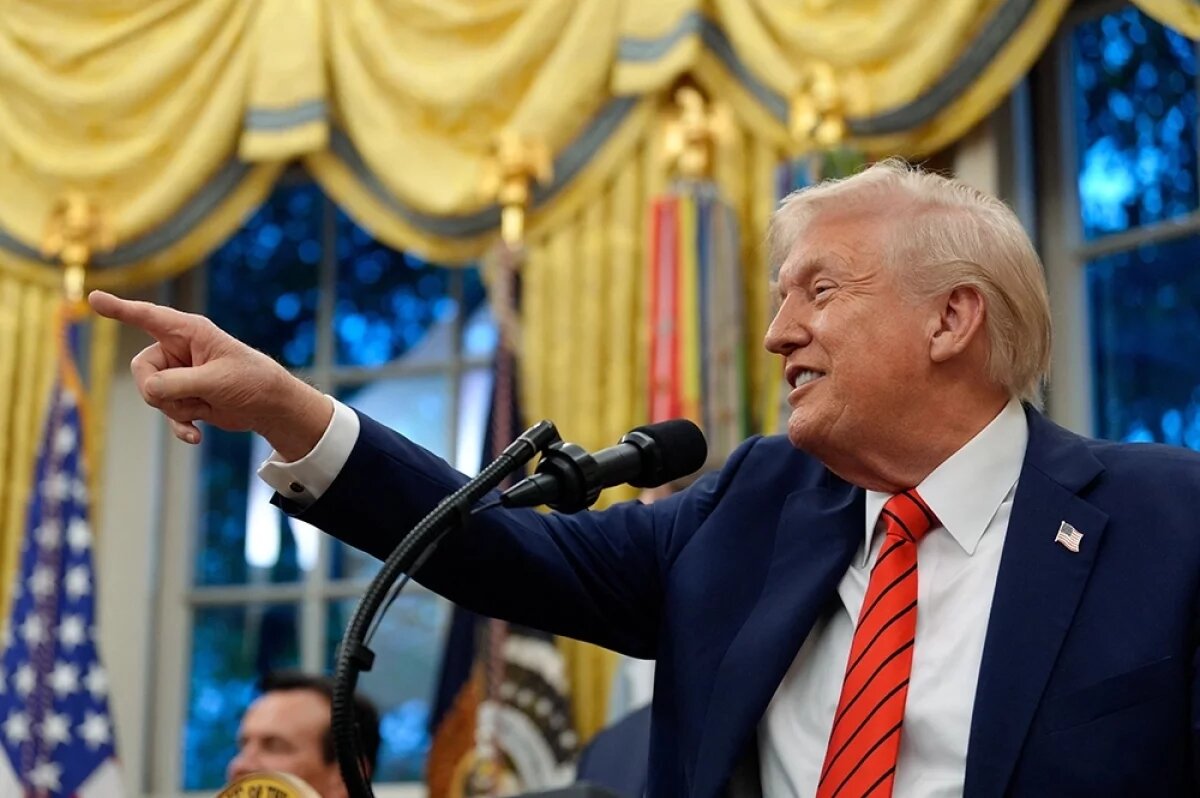    Дональд Трамп.