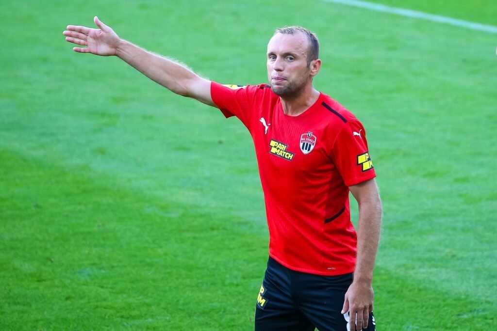    Романцев: Глушаков — великий футболист для «Спартака» и «Локомотива» (источник изображения) News Express Team