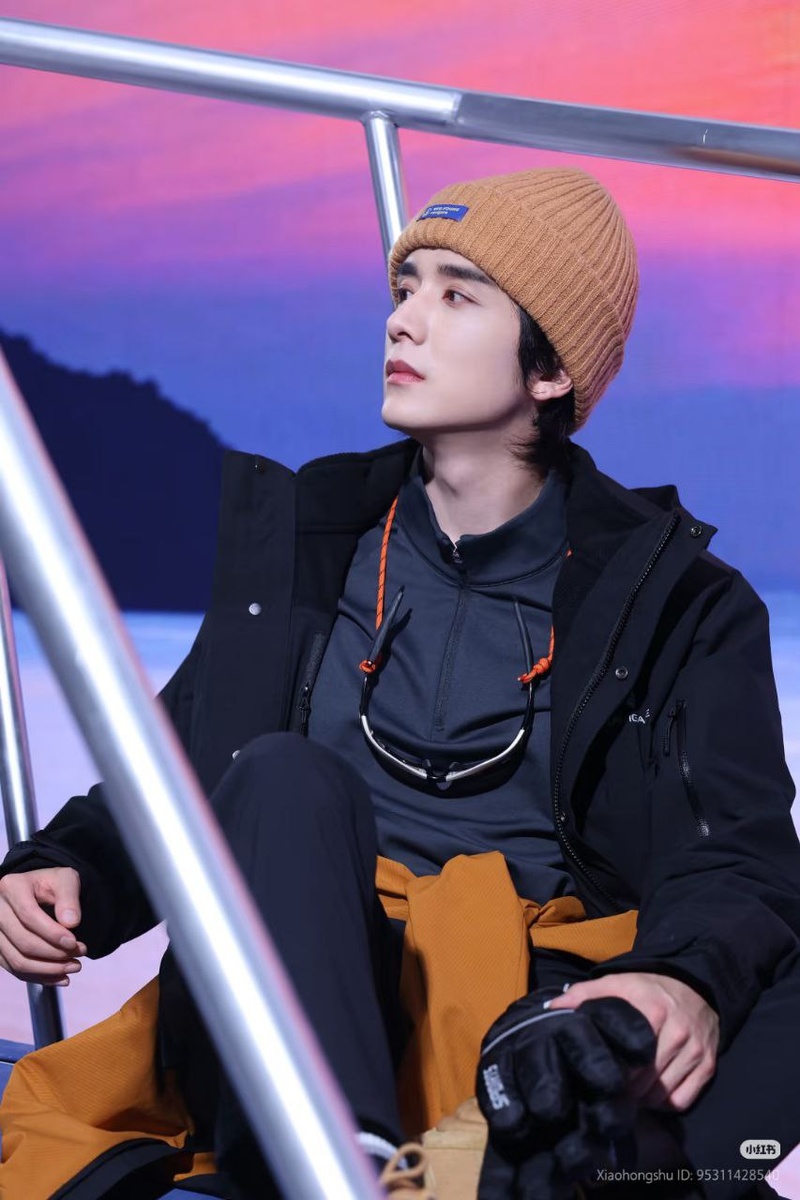 Чжан Синьчэн, съёмка для рекламы. Листайте галерею...