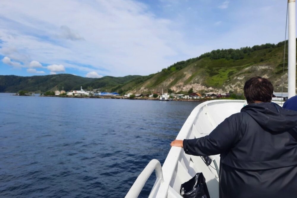    Прогулки по Байкалу очень популярны среди туристов. Фото: irk.aif.ru/ Анна Попова