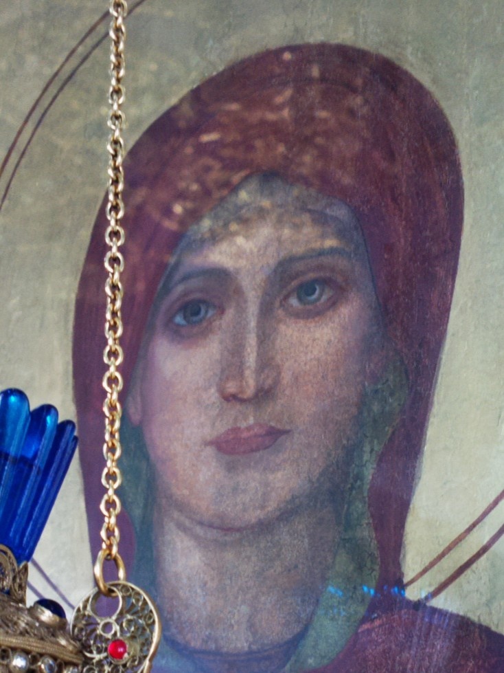 Икона Божией Матери «Знамение» (оранта). Церковь Знамения Пресвятой Богородицы в Дубровицах, Московская область.