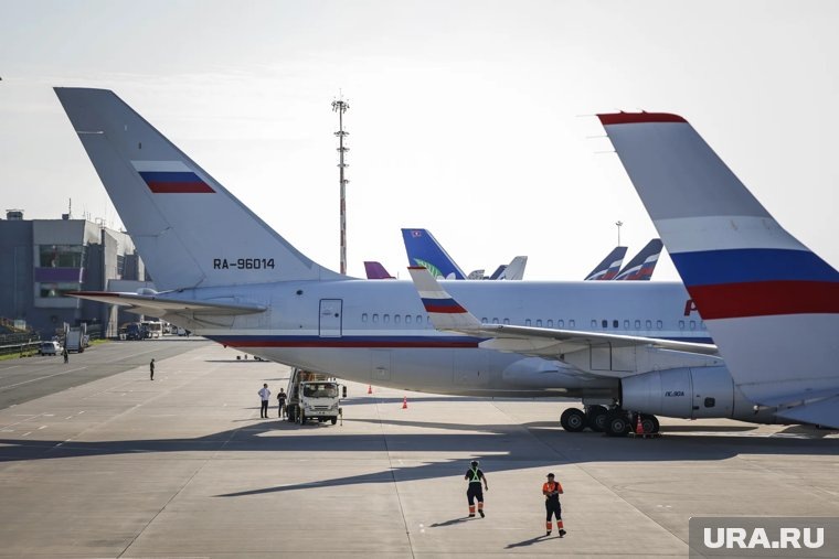    Задержки и отмены авиарейсов в России 12 октября 2025