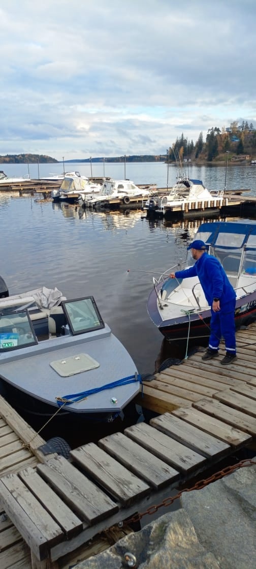    Залив в Карелии очистили от нефтепродуктовЯнина Свидская / VK