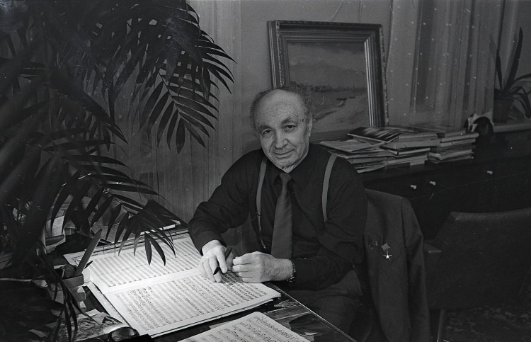 В 1960-м благодаря настойчивости и проницательности Назиба Жиганова, который понимал необходимость в детском музыкальном образовании, в Казани открывается знаменитая «десятилетка»Фото: Владимир Зотов