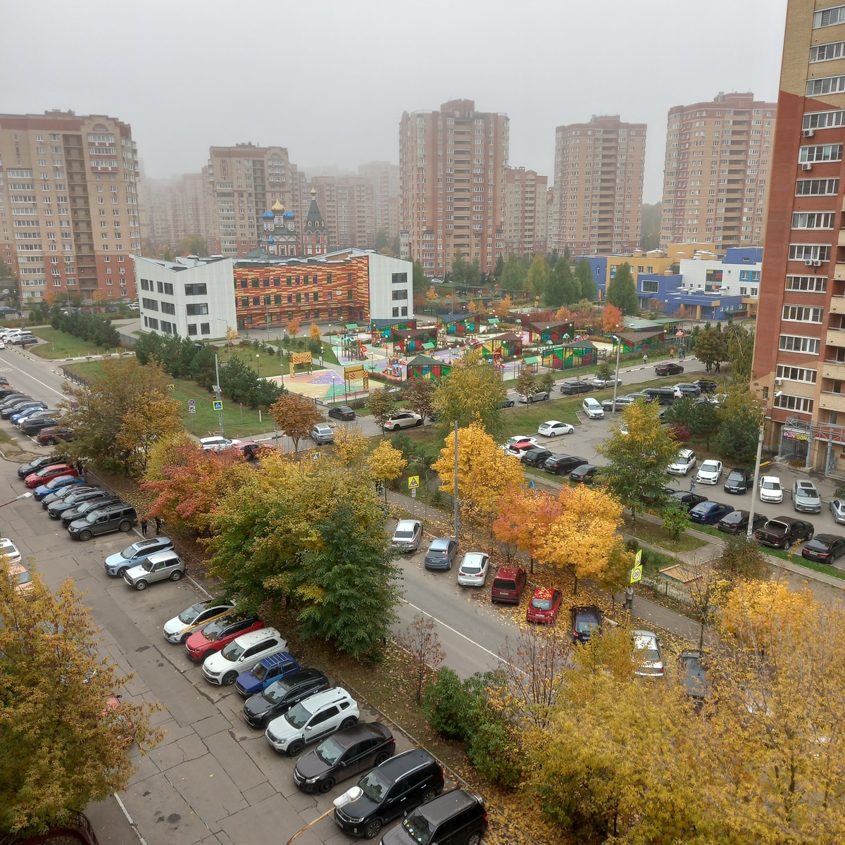 Утро. Вид с лоджии.