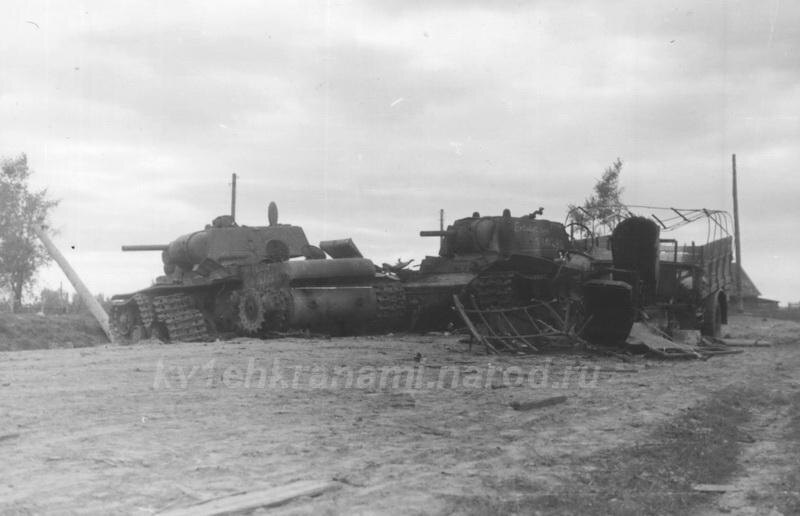 Танки КВ-1 из 84-го отдельного танкового батальона (коллекция автора)