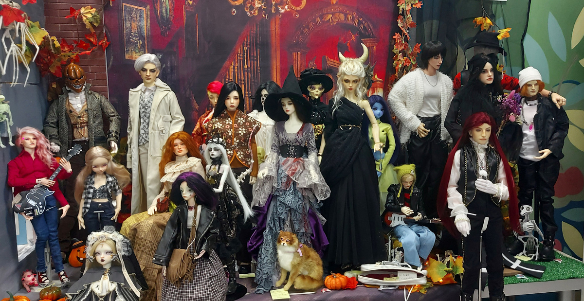 Стенд на выставке-ярмарке "Мифы и Легенды". Фото автора канала.