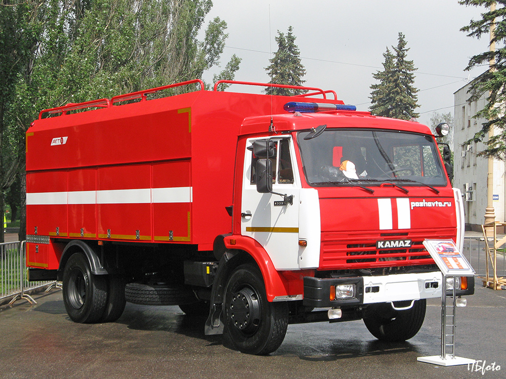 Автомобиль газового тушения АГТ-1