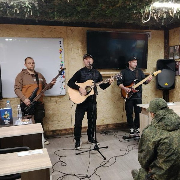     Победители конкурса «Россия – это мы» выступили в Луганске