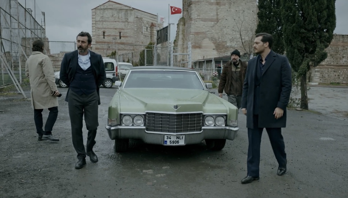 Эшреф и его Фисташка Cadillac Coupe DeVille 1970 года выпуска