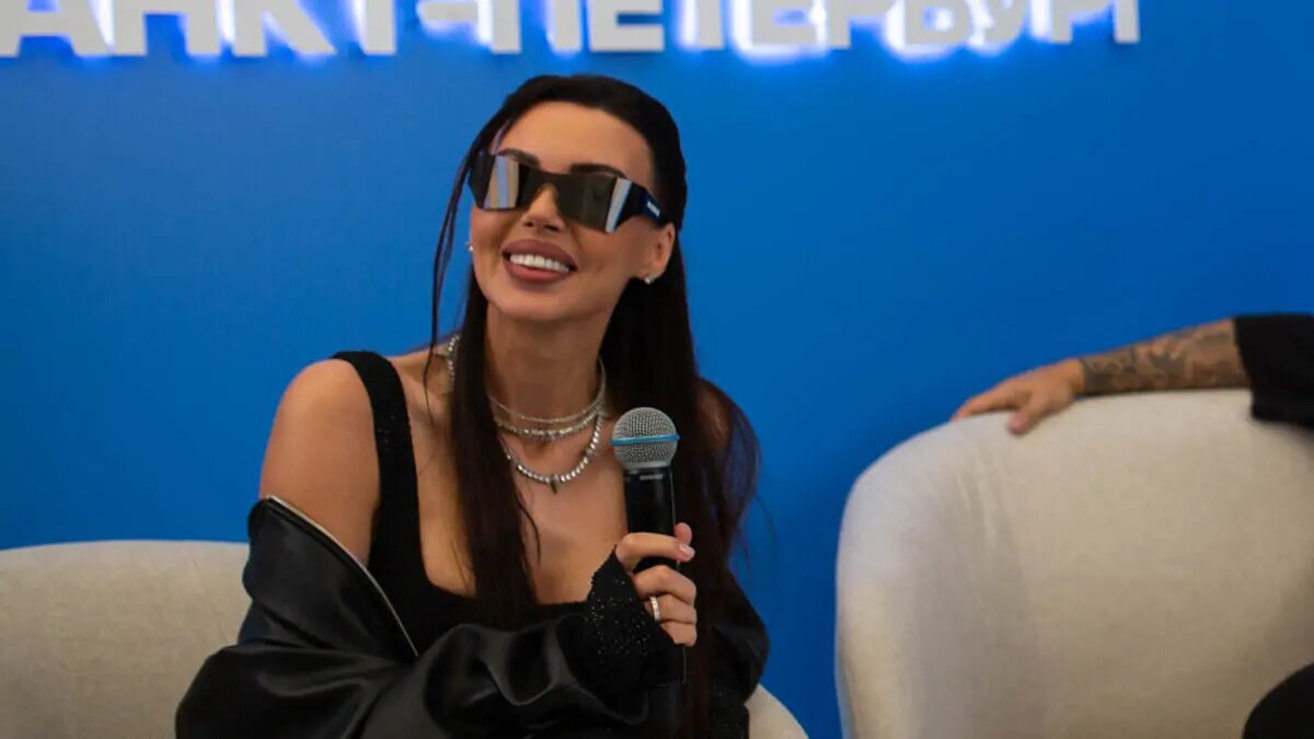 Оксана Самойлова. Фото: @WHOOPEE.RU