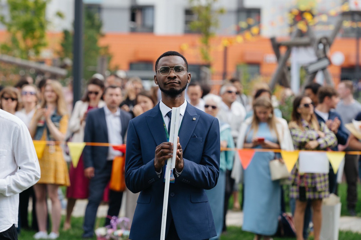 Эпах Нзехе - Математика — не про формулы, а про мышление
