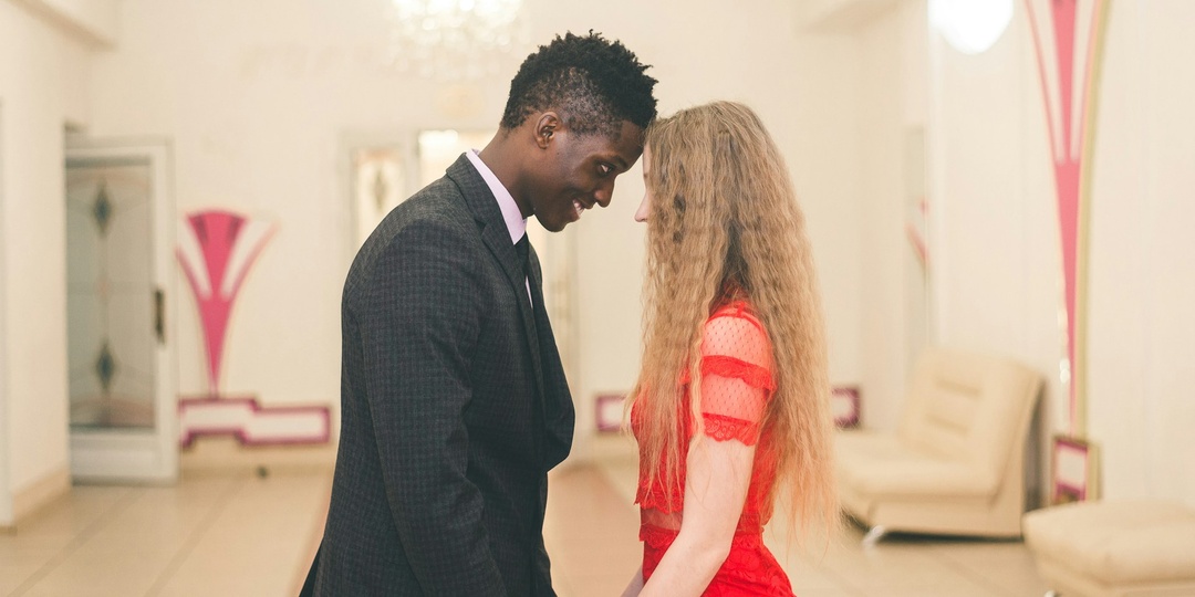 Африканец 3 года живет в России. 8 наших привычек, которые стали для него открытием