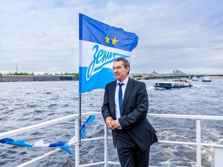     Он возглавлял «Зенит» в 1999–2000 и 2009 годах, а также работал в тренерском штабе команды и руководил «Зенитом-2». Фото: пресс-служба «Газпром»-Академии.