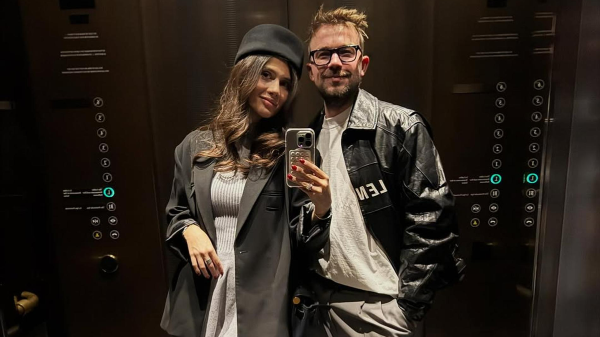    Александр Петров с супругой Викторией. Фото: Инстаграм (запрещён в РФ) @viktoriyaantonova_