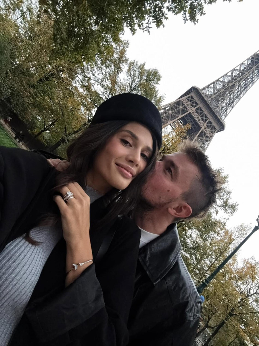    Александр Петров с супругой Викторией. Фото: Инстаграм (запрещён в РФ) @viktoriyaantonova_