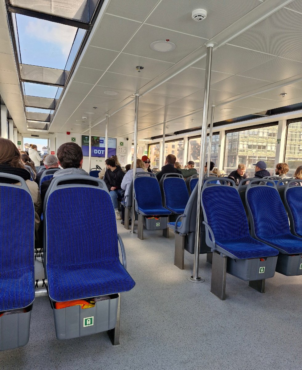 Обстановка внутри трамвая