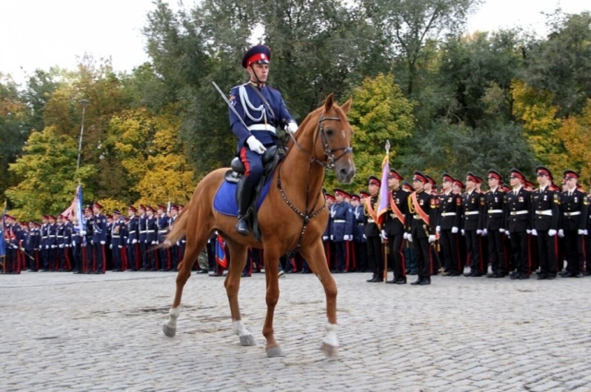   В казачьей столице Новочеркасске Покров Богородицы всегда отмечают торжественно.