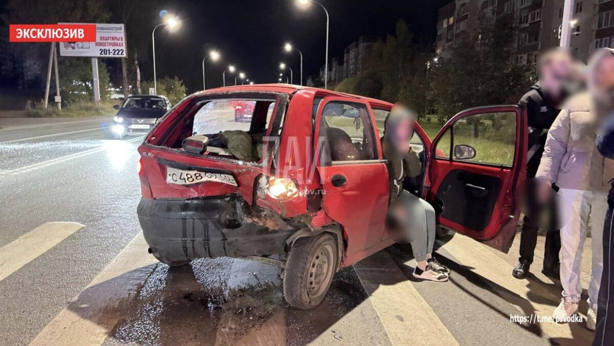 ДТП на Рижском проспекте, 12 октября
Фото: Telegram-канал «Псковская сводка. ПАИ»