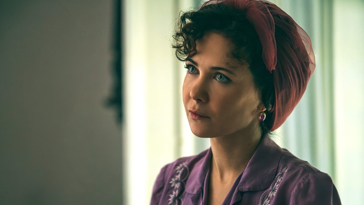 Кадр из сериала «Атом», 2025