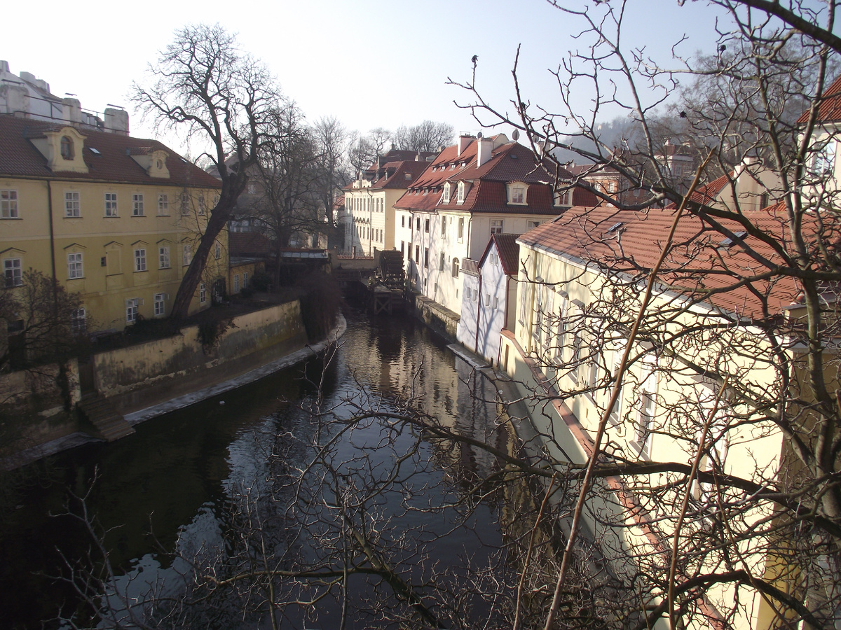 Протока Чертовка.