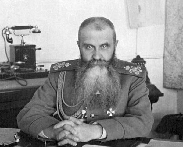 Генерал Иванов.