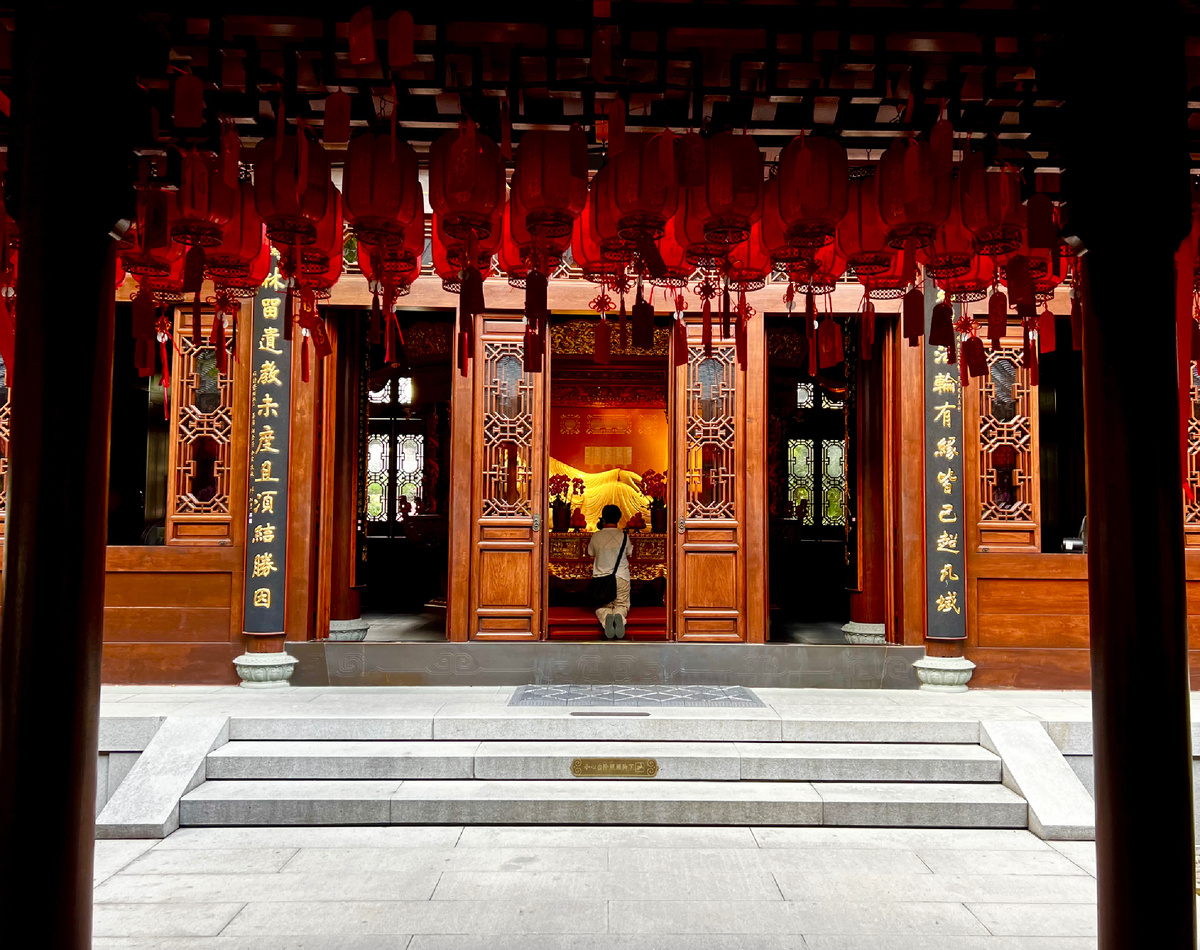 Jade Buddha храм