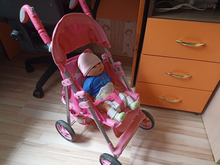     Книжки и мультфильмы помогут северянам научить ребенка щедрости. Фото: архив МК в Мурманске.