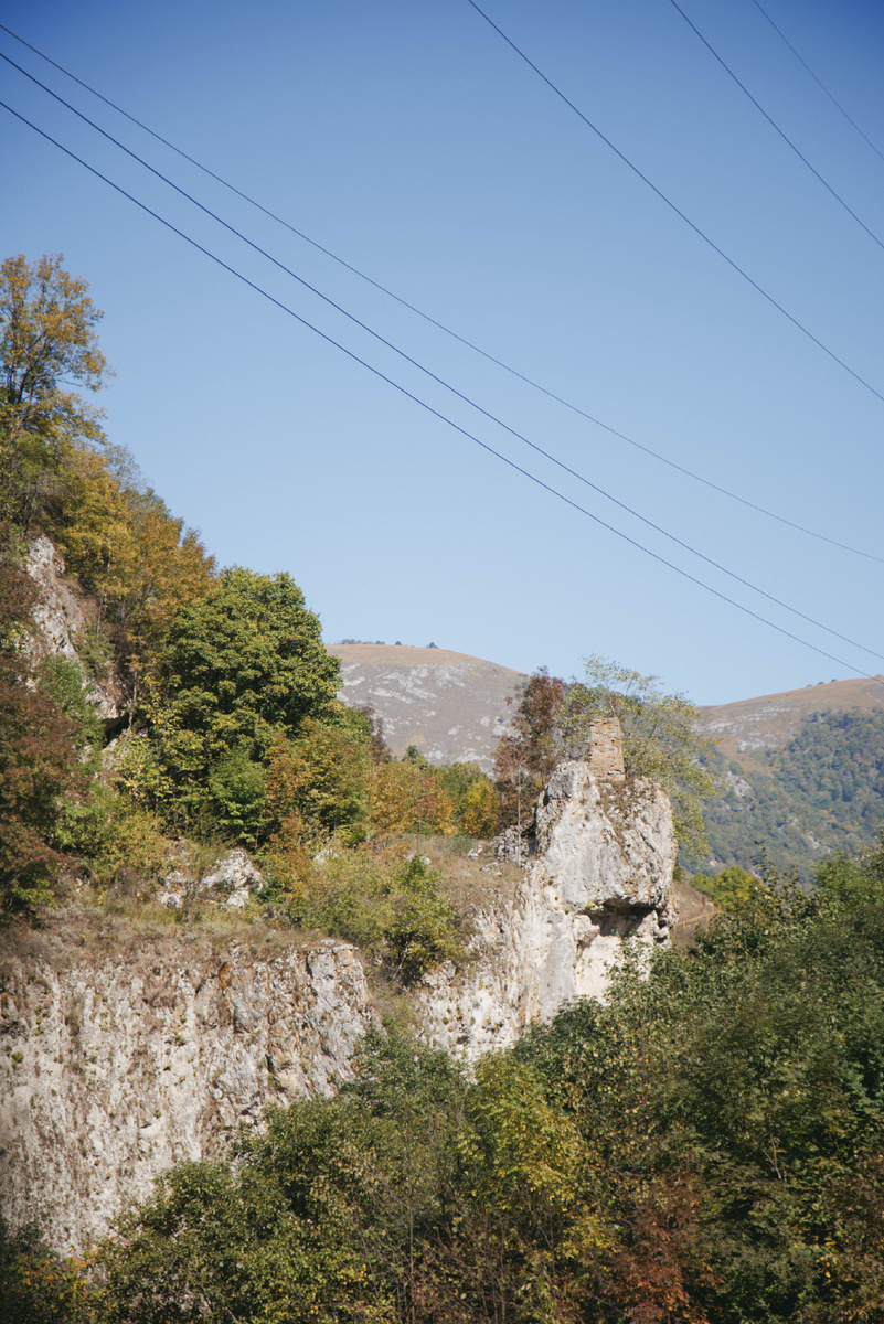 Башня на обрыве.