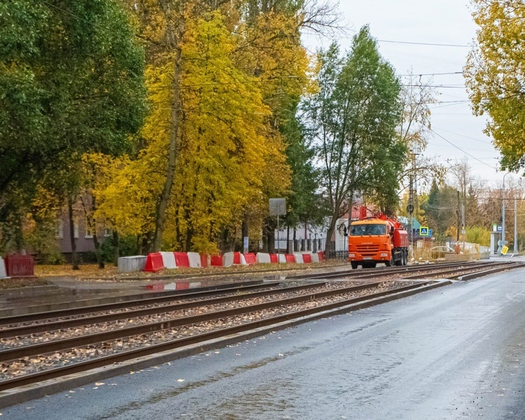     В Курске обновили 600 метров дороги на 2-й Рабочей